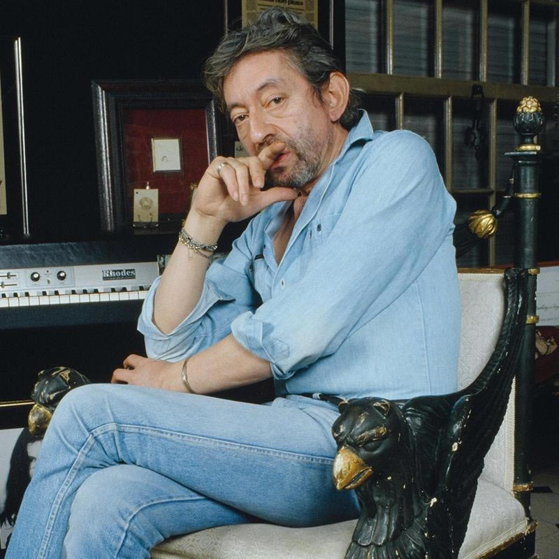 style vestimentaire Serge Gainsbourg années 80 chemise jean look denim