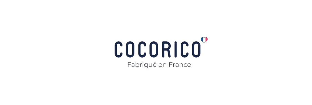 Logo de la marque française Cocorico avec la mention « Cocorico – Fabriqué en France » et un cœur aux couleurs du drapeau français.