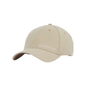 calvin klein jeans casquette strapback en lin melange ecrue unie avec le nom de la marque