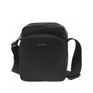 calvin klein jeans sacoche noire carree unie avec une bandouliere large et reglable