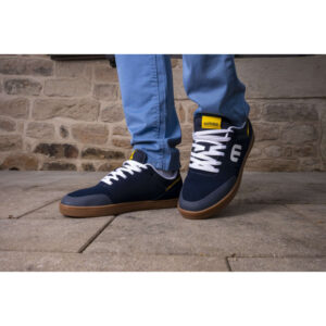 jack jones jean en coton bleu uni avec une coupe droite et plusieurs poches 16