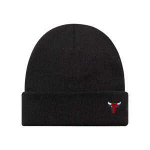 new era bonnet noir en maille tricotee pourvu d un motif brode a l avant