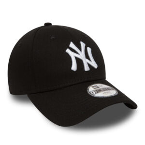 new era casquette garcon noire unie a visiere courbee et une fermeture strapback