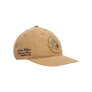 tommy hilfiger casquette 6 pans en coton beige unie avec ecusson iconique brode